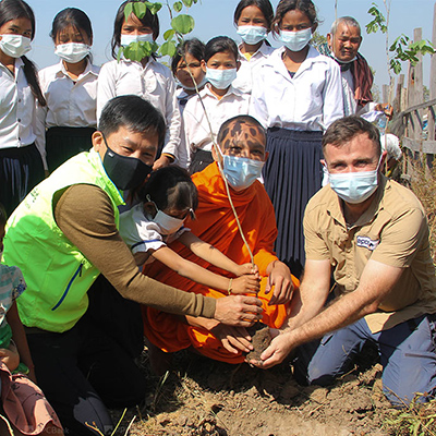 Hand over land in Siem Reap