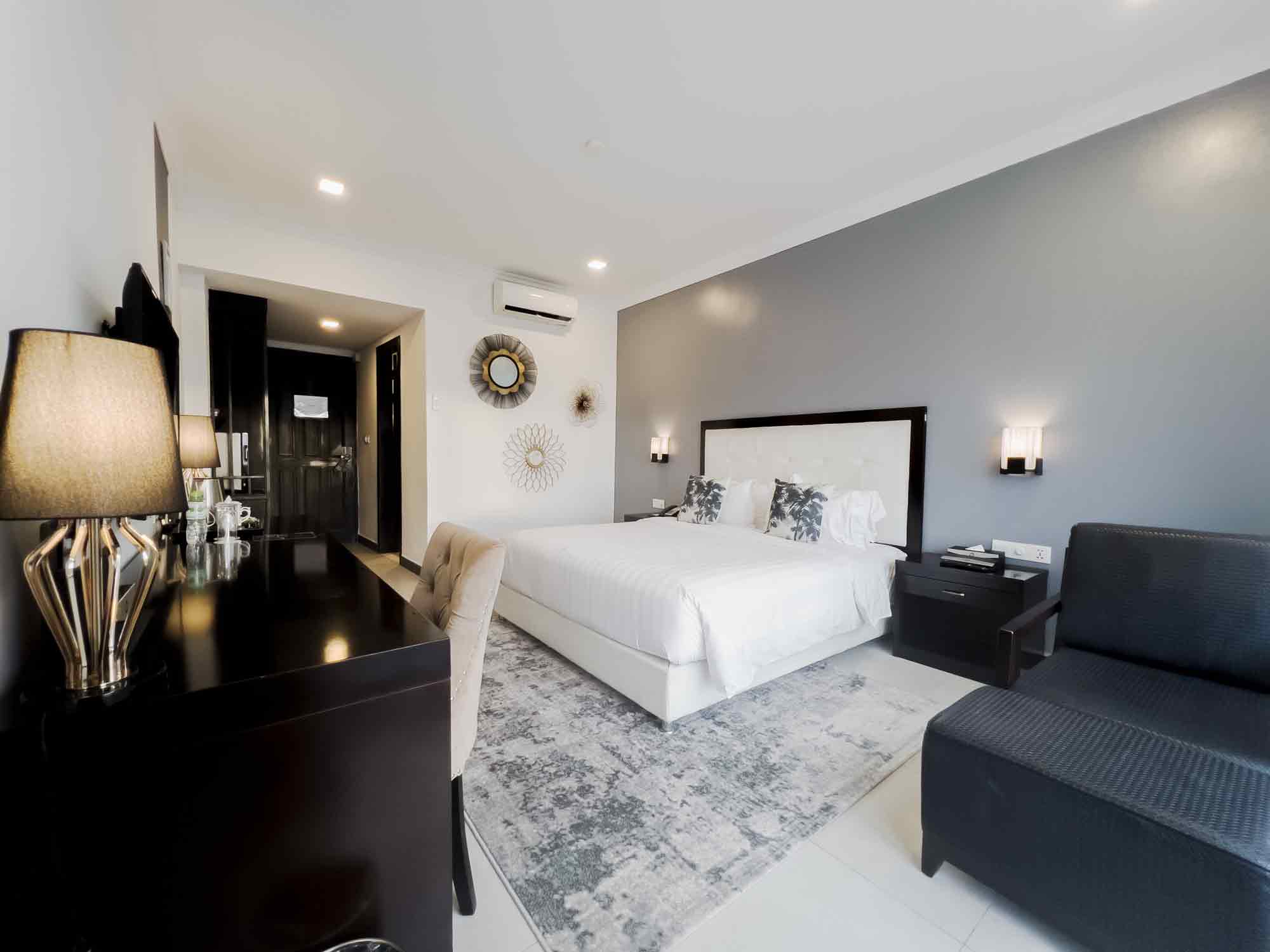 Senior Suites